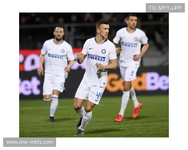 国际米兰2-0击败弗罗西诺内，客场防守稳固